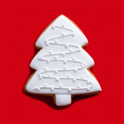 Premium Photo Christmas Tree Biscuit Festive Dessert White Red