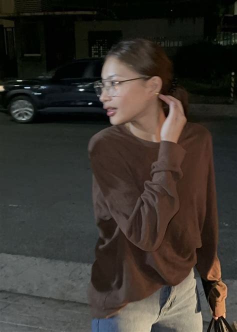 Pin By Yuji On Bini In 2024 Tiktok Style Pretty Brunette Filipina Women