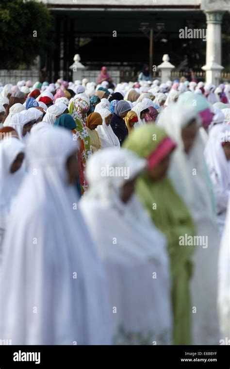 Yogyakarta Indonesia 4th Oct 2014 OCTOBER 04 Indonesia Muslims