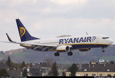 EI DLW Ryanair Boeing 737 8AS WL Photo by Michael Nöstlinger ID