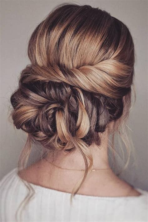 Wedding Updos Guide Looks Expert Tips Faqs Elegant