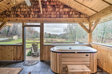 Best Cabins With Hot Tubs In North Carolina Hand Picked List