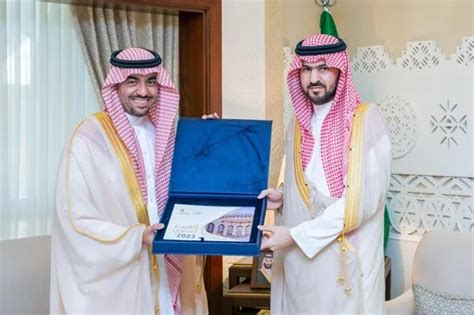 الأمير سعود بن بندر يطلع على إنجازات غرفة الشرقية صحيفة صُبرة الإلكترونية