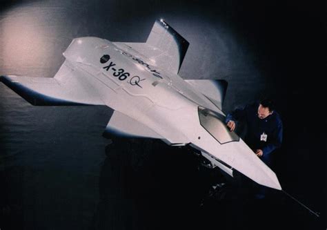 McDonnell Douglas / Boeing X-36 : r/WeirdWings