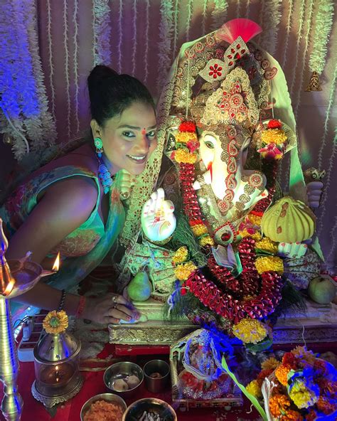 Ruks Khandagale (@real_ruks_khandagale) • Instagram photos and videos