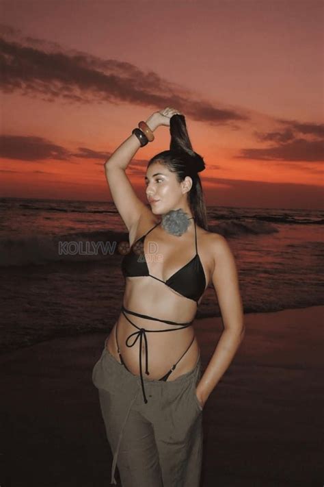 Sexy Radhika Seth Beach Sunset Black Bikini Photos 01 312372 Kollywood Zone