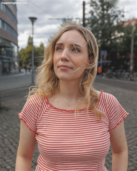 Sissor Sissorstream Nude OnlyFans Leaks Fappening FappeningBook