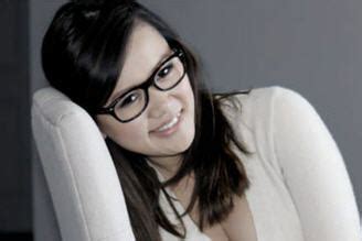 Hot girl gốc Việt lọt top 100 gương mặt đẹp nhất thế giới