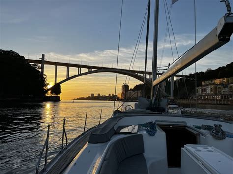 Paseo en barco por Oporto Disfruta de este paseo por el río Vino y