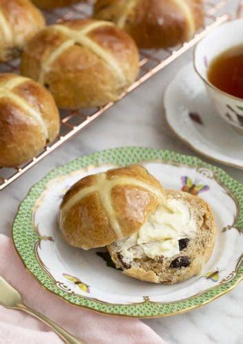 Hot Cross Buns Preppy Kitchen