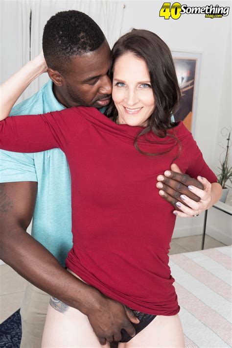 American Interracial Mature Milf XXX Dessert Picture