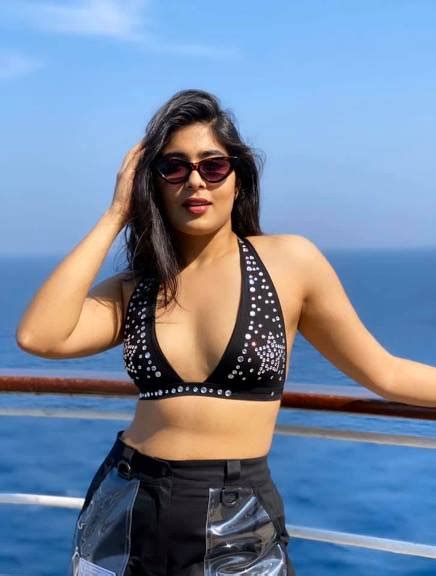 TV Actor Nikita Sharma Hot Pics