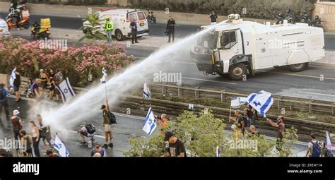 Jerusalem Israel 24th July 2023 Police Officers Use A Water Cannon