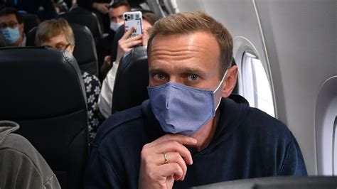 Opinion The Extraordinary Courage Of Aleksei Navalny The New York Times