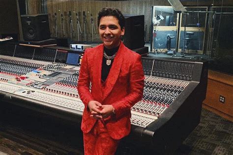 Christian Nodal Se Hace Radical Cambio De Look Noticias De México