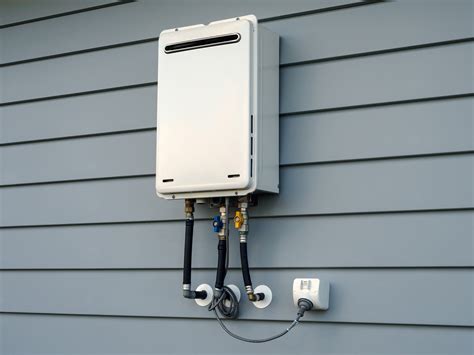 Heat Pump Water Heater vs. Tankless Water Heater | Gas Service Center