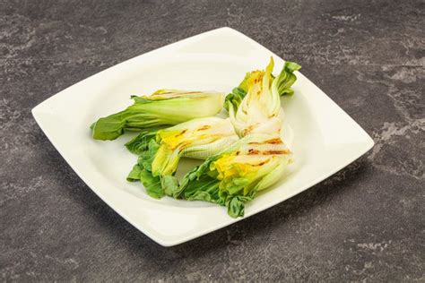 Ensalada De Bok Choy A La Parrilla Foto De Archivo Imagen De Cocina