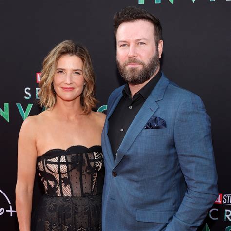 Cobie Smulders Y Taran Killam Tienen Una Cita Nocturna En El Estreno De