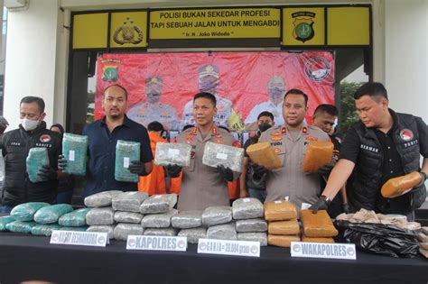 Pengungkapan Penyelundupan 39 Kg Ganja Kering