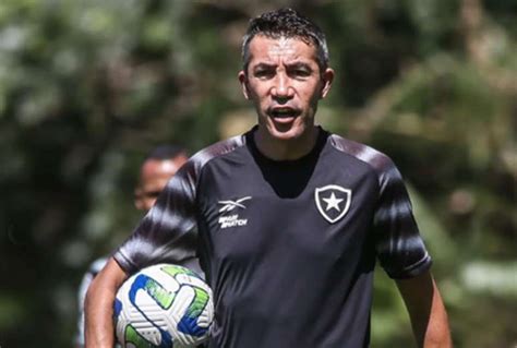 Bruno Lage Reforça Compromisso Com O Botafogo Estou De Alma E Coração