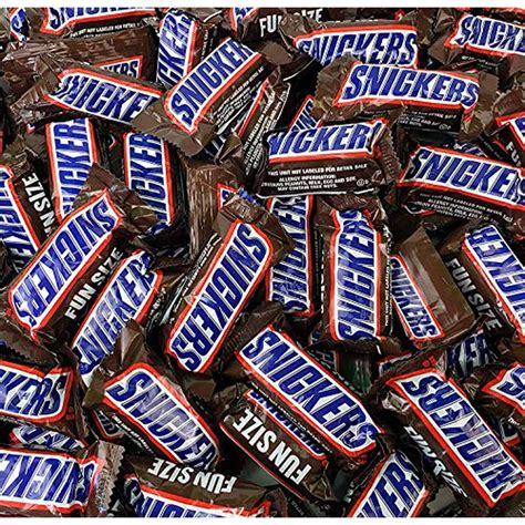 Snickers Chocolate Peanuts Candy Bar, Nougat Topped With Caramel and