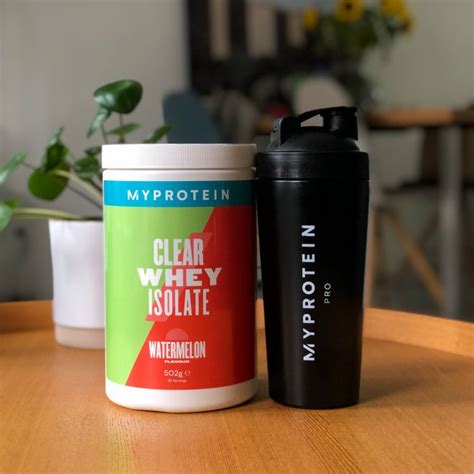 Review Clear Whey Isolate Myprotein Basis Fit