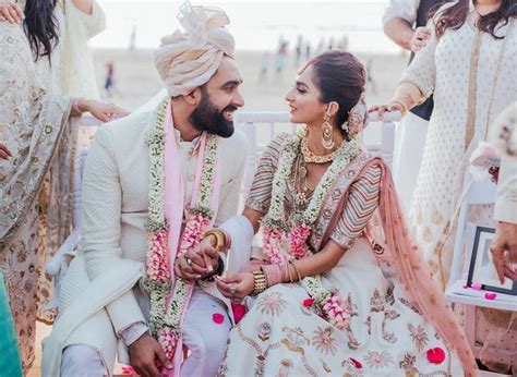 2023 Wedding Varmalas Shaandaar Events Reveals The Trends