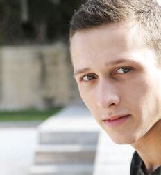 Well Hung Raf Koons Bares All Gay Twink Porn