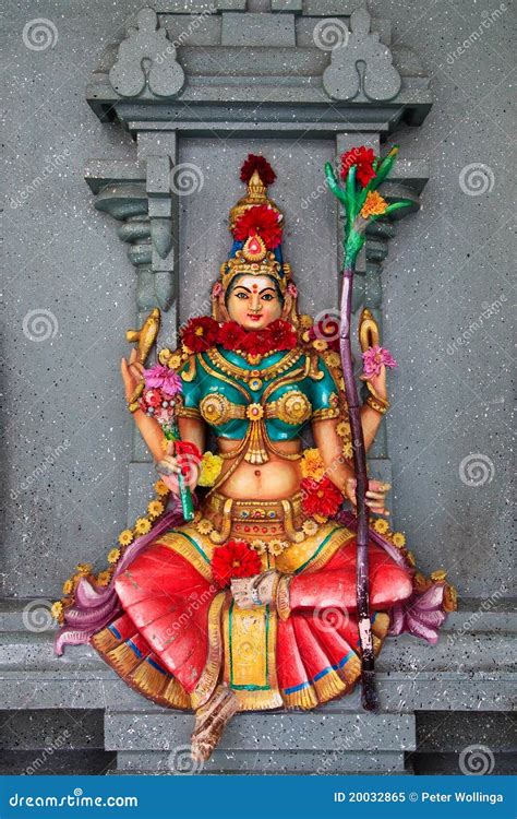 woman sculpture   hindu temple stock image image  asia temple
