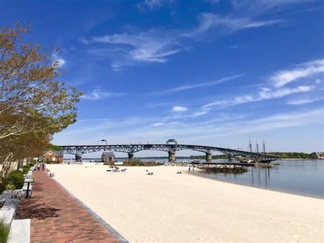 YORKTOWN BEACH - 126 Photos & 46 Reviews - Beaches - 425 Water St ...