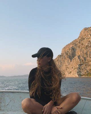 Serenay Sarikaya Sexy Turkish Blonde Girl Porn Pictures XXX Photos Sex Images 3851743 PICTOA