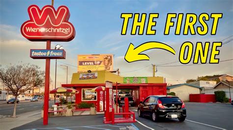 Visiting the First Wienerschnitzel - YouTube