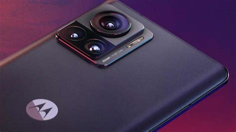 Motorola presentó el edge 30 ultra su nuevo smartphone con sensor de