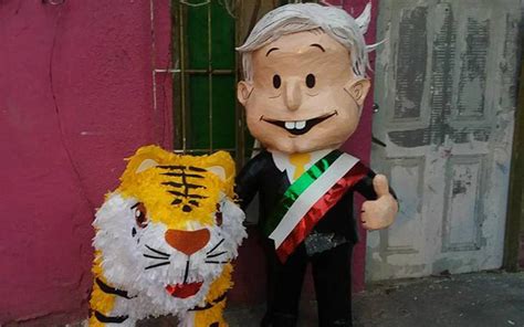 Ahora Amlo Amenizar Las Fiestas Con Todo Y Tigre En Forma De Pi Ata