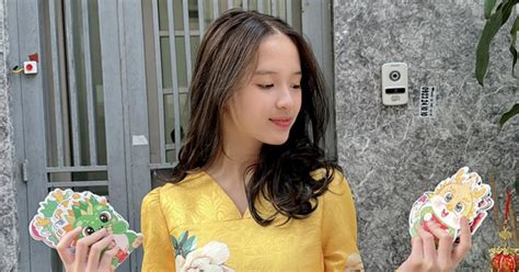 H Ng Ng Khoe Con G I L N C Ngo I H Nh Xinh Nh Hot Girl L I C N S H U T I N Ng Khi N M I