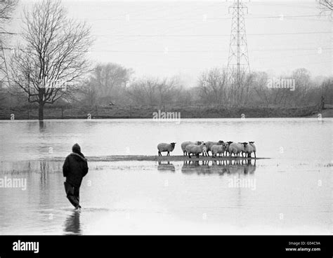 Weather Heavy Rain And Floods Gloucestershire Stock Photo Alamy