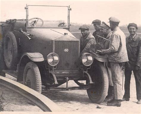 Oldtimer gallery. Trucks. AMO-F15