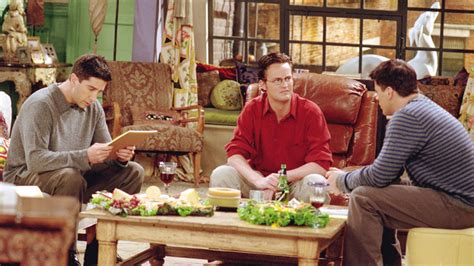 Friends: How Old Were The Cast Members In Season 1?