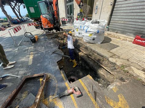 Acqua Inquinata A Messina Rete Idrica Ripulita Adesso Vanno