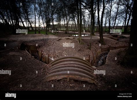 Heiligtum Holz Belgien Fotos Und Bildmaterial In Hoher Auflösung Alamy