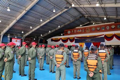 La Guardia Nacional Bolivariana Gradúa Pilotos Aviadores Noticias Defensa Venezuela