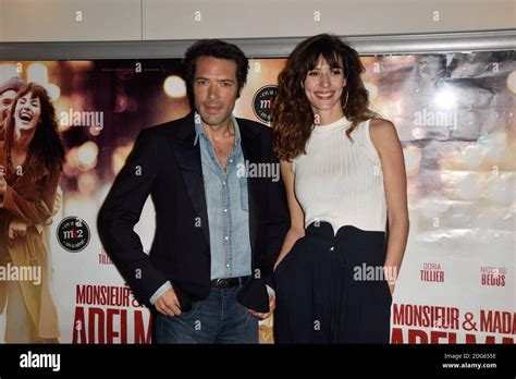 Nicolas Bedos Doria Tillier Assistent A La Premiere De Monsieur Et