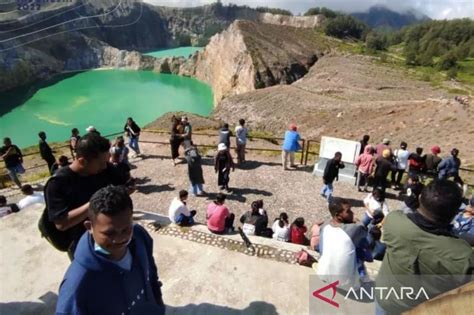 Wisatawan Yang Berkunjung Ke TN Kelimutu Mencapai 4 545 Orang ANTARA