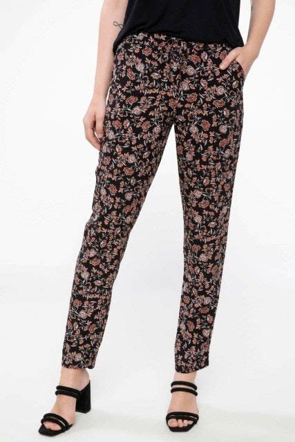 Casual Floral Prints Pants In 2020 Floral Print Pants Fashion