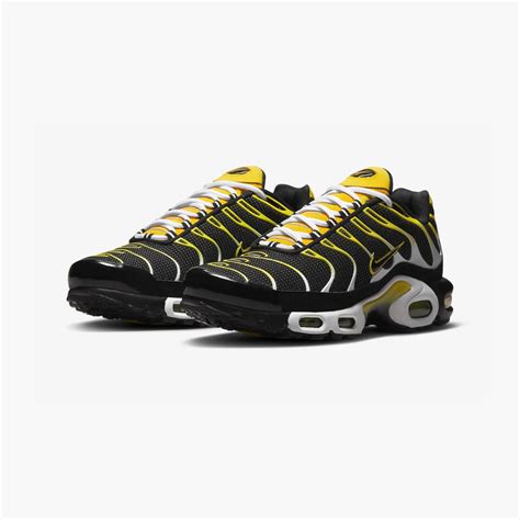 Nike Air Max Plus Black Tour Yellow Patikebs