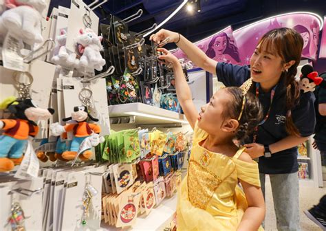 Korea's second Disney Store opens, disney store - okgo.net