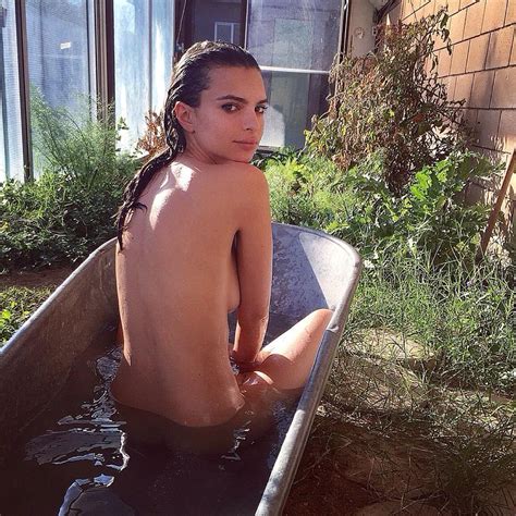 Emily Ratajkowski Nude Collection Of Leaked Explicit Photos Unpublished The Fappening