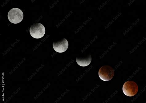 total lunar eclipse Stock Photo | Adobe Stock