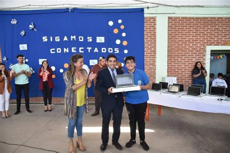 Ministerio de Educación Gobierno de Catamarca Educación entregó 268