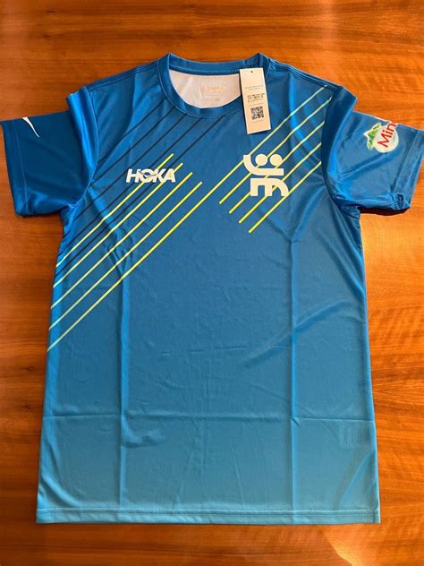 Jersey Jakarta Marathon 2023 Hoka Olah Raga Baju Olahraga Di Carousell